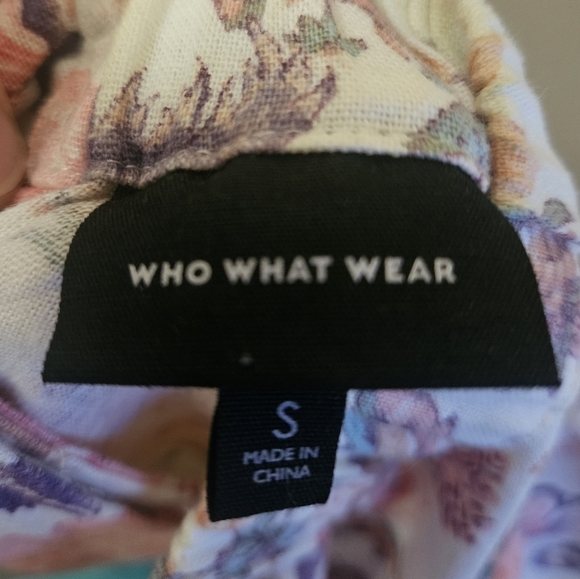 Who What Wear Women's Size S Linen Blend Floral Flutter Sleeve Top - Picture 3 of 4